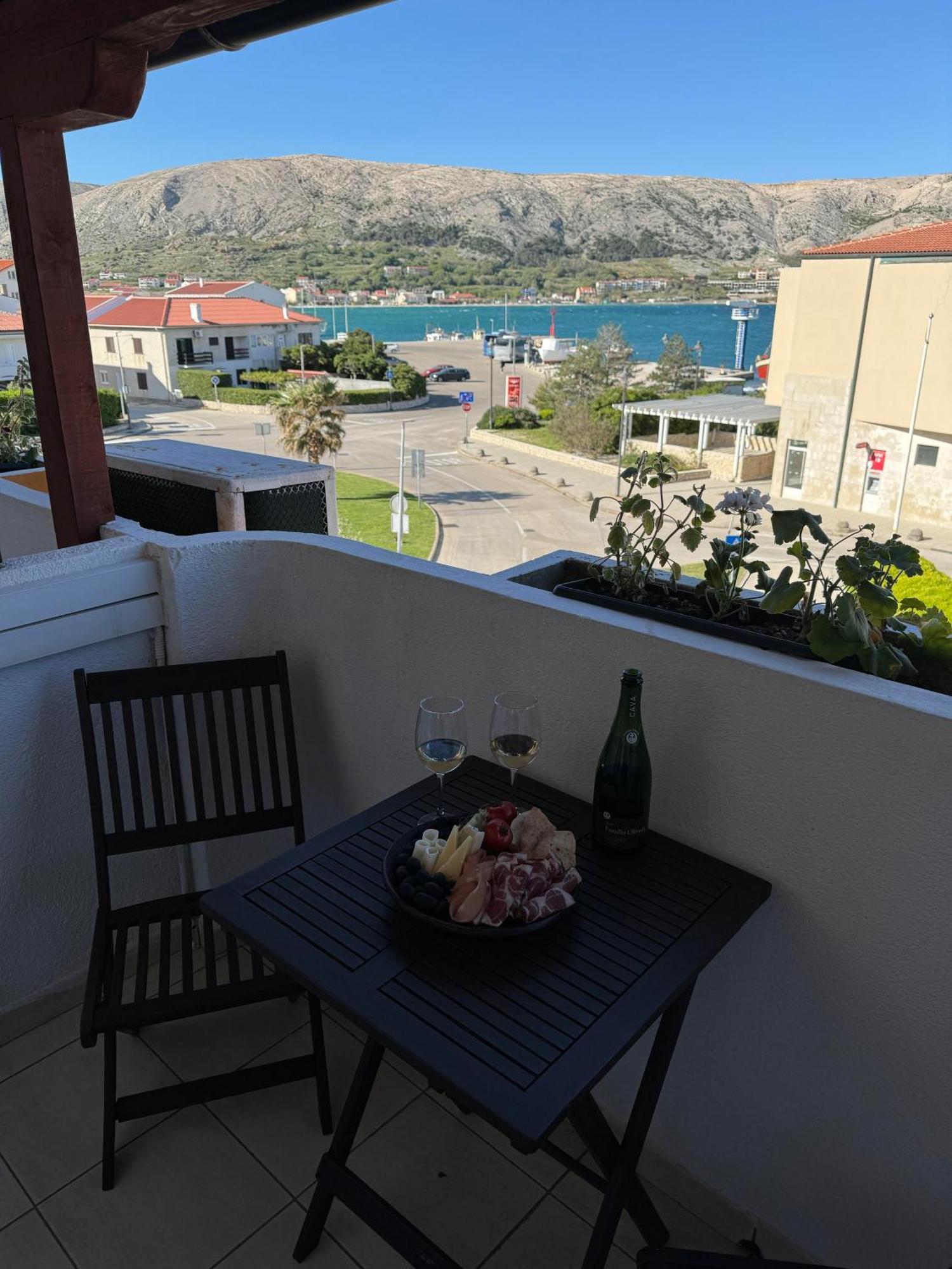 Pag Vero Apartments Паг Экстерьер фото