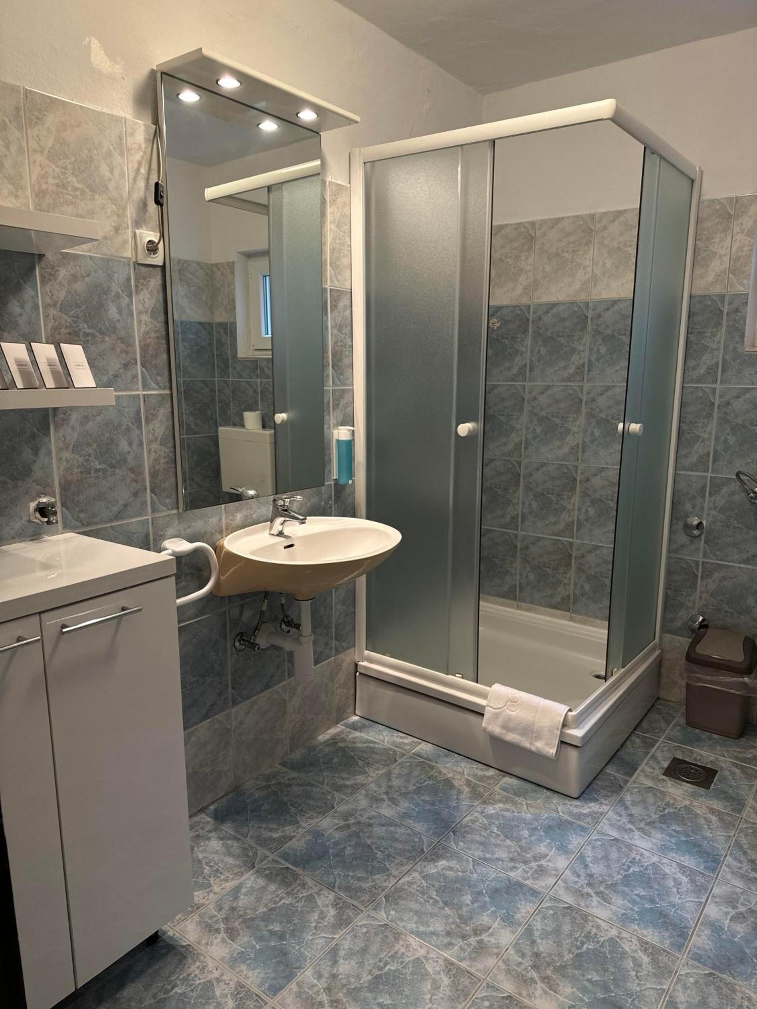 Pag Vero Apartments Паг Экстерьер фото
